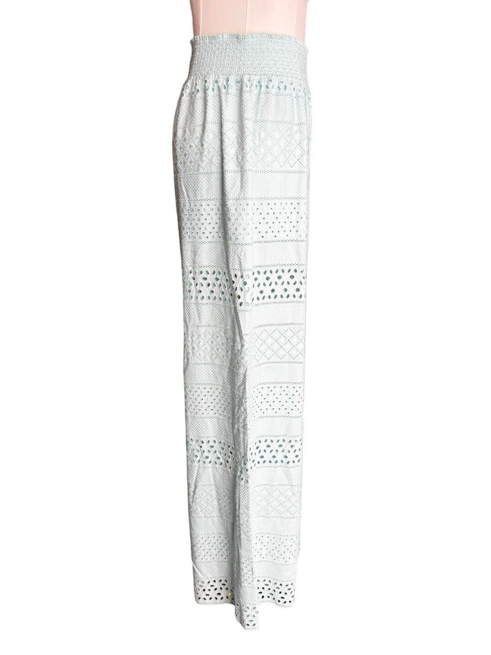 Alice + Olivia Russell High Waisted Eyelet Pant in Powder Blue Small - Picture 8 of 13